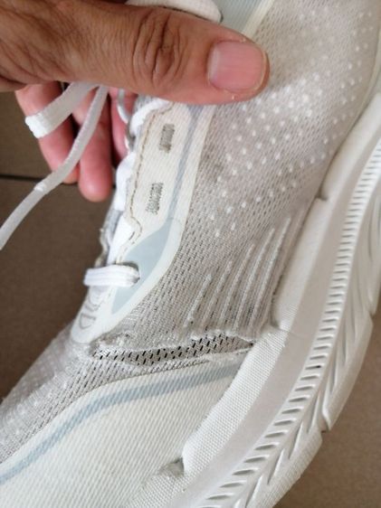 รองเท้า skechers​ go​ run​ size​ 43 ส่งฟรีครับ รูปที่ 10