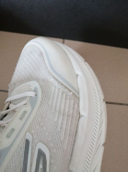 รองเท้า skechers​ go​ run​ size​ 43 ส่งฟรีครับ รูปที่ 9