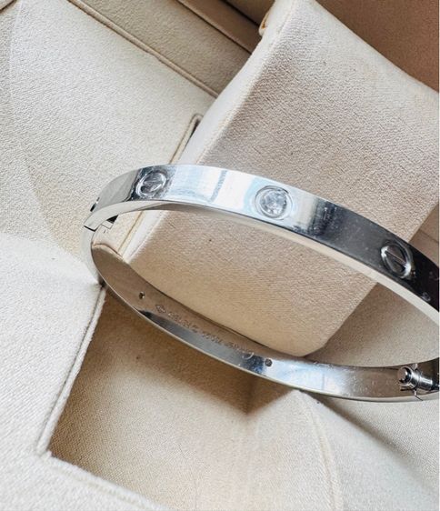 กำไลข้อมือโลหะชุบสีเงินแบบเงาหมุนเกลียวสองด้านประดับเพชร Size 22 รูปที่ 7