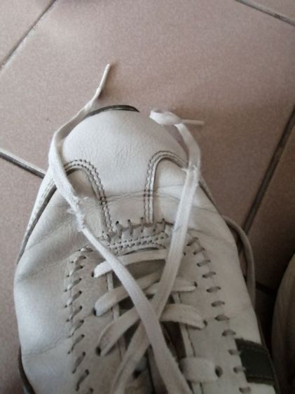 onitsuka​ tiger​ size 42 ส่งฟรีครับ รูปที่ 9