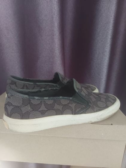 รองเท้า รูปที่ 8