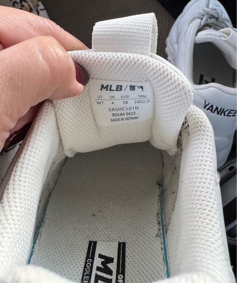 รองเท้าMLB มือสองสภาพดีมาก รูปที่ 5