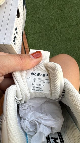 รองเท้าMLB มือสองสภาพดีมาก รูปที่ 14