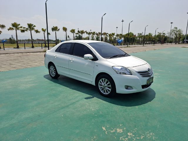 รถ Toyota Vios 1.5 G สี ขาว