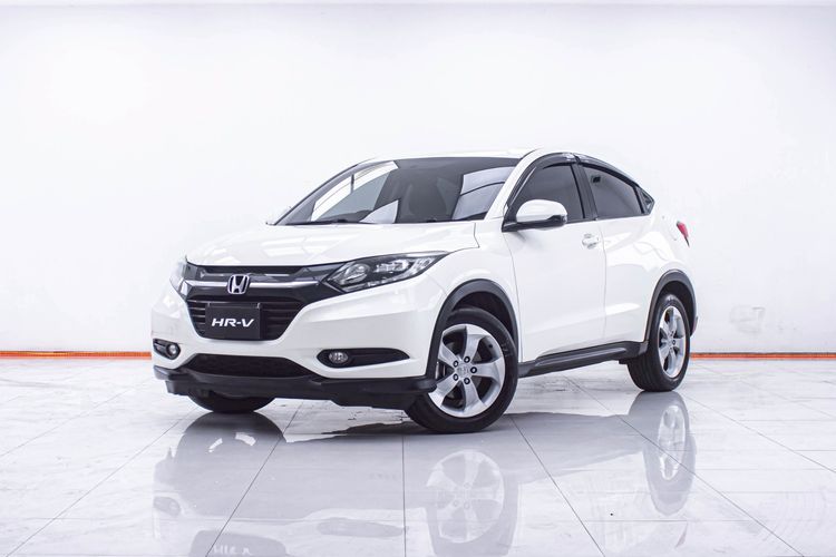 รถ Honda HR-V 1.8 E สี ขาว