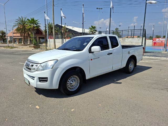 Isuzu D-MAX 2012 2.5 S Sedan ดีเซล ไม่ติดแก๊ส เกียร์ธรรมดา ขาว รูปที่ 3