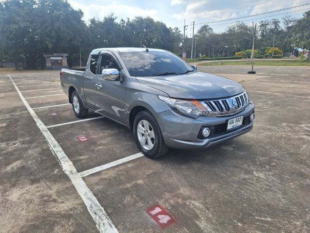 รถ Mitsubishi Triton 2.5 GLX สี เทา