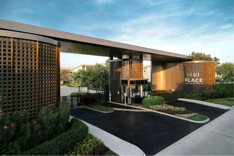 Sansiri 2022 มีบางส่วน ใช่ ขายด่วน  ทาวน์โฮมโครงการ สิริเพลส พหลโยธิน 52 ในเครือแสนสิริ  ทาวน์โฮม 2 ชั้น 3 ห้องนอน 3 ห้องน้ำ จอดรถได้ 2 คัน  โซนหน้าสวน รูปที่ 4