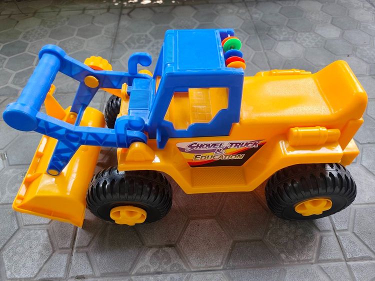 รถขาไถเด็ก รับน้ำหนักได้ 25kg. มือสอง สภาพดี