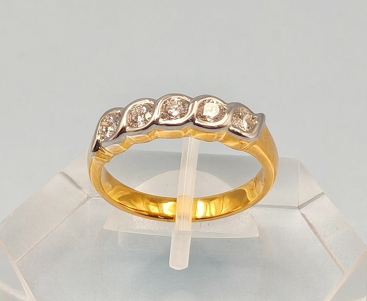 ทอง แหวนเพชรแท้ 