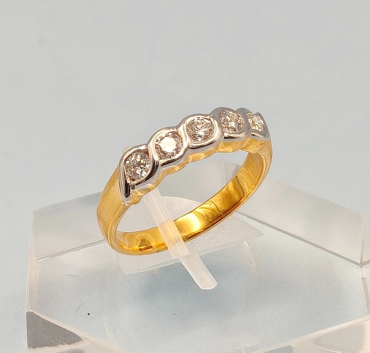 แหวนเพชรแท้  รูปที่ 2