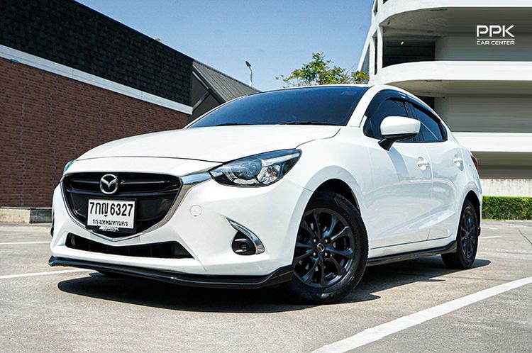 รถ Mazda Mazda 2 1.3 High Connect สี ขาว