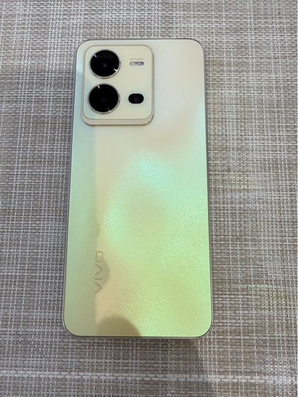 VIVO V25