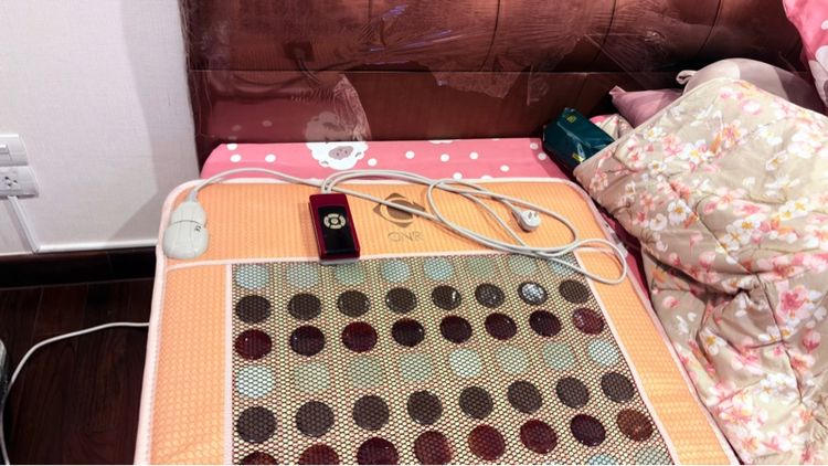 ขายเตียงหยกบำบัดร้อน รุ่นพรีเมียม ใช้งานน้อย รูปที่ 2