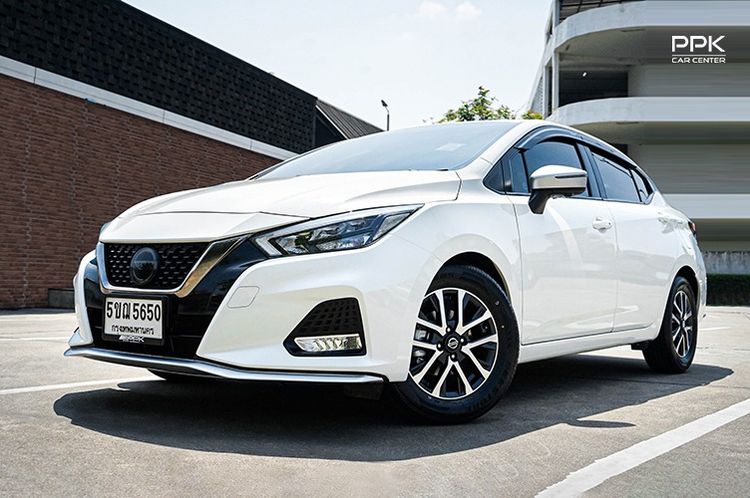 รถ Nissan Almera 1.0 EL สี ขาว