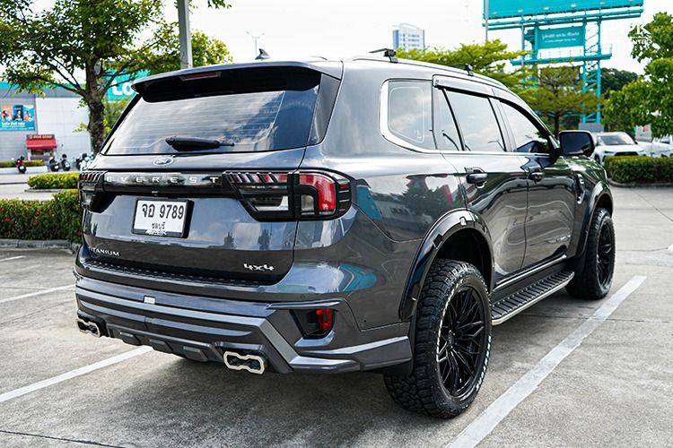 Ford Everest 2025 2.0 Titanium Plus 4WD Utility-car เบนซิน ไม่ติดแก๊ส เกียร์อัตโนมัติ เทา รูปที่ 4