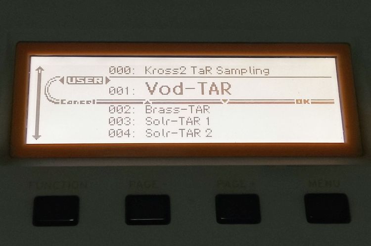 Korg Kross2 สภาพดี สี Limited พร้อมแซม อ. ต้าร์ พร้อม Adapter แท้ รูปที่ 3