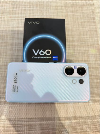 VIVO V60