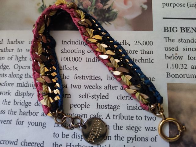 สร้อยข้อมือถักผสมโลหะ Wing Paris รูปที่ 4