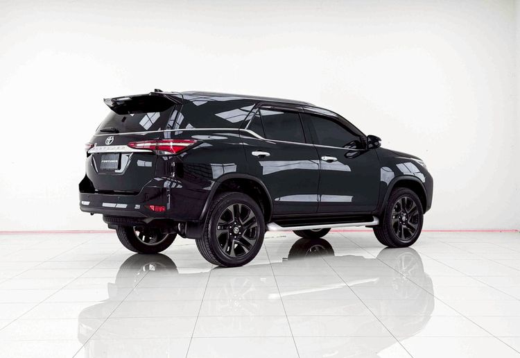 Toyota Fortuner 2022 2.4 G Utility-car ดีเซล ไม่ติดแก๊ส เกียร์อัตโนมัติ ดำ รูปที่ 4