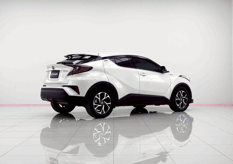 Toyota C-HR 2020 1.8 Hybrid Mid Utility-car ไฮบริด ไม่ติดแก๊ส เกียร์อัตโนมัติ ขาว รูปที่ 4