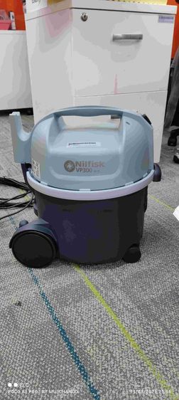 เครื่องดูดฝุ่น VP300