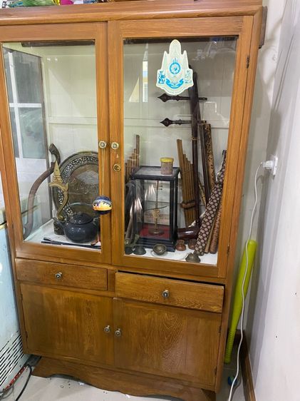 ตู้ไม้สัก