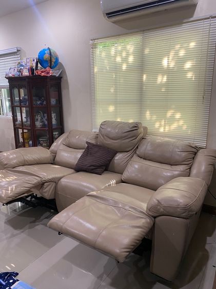 อื่นๆ หนัง 4 ที่นั่ง โซฟาไฟฟ้า