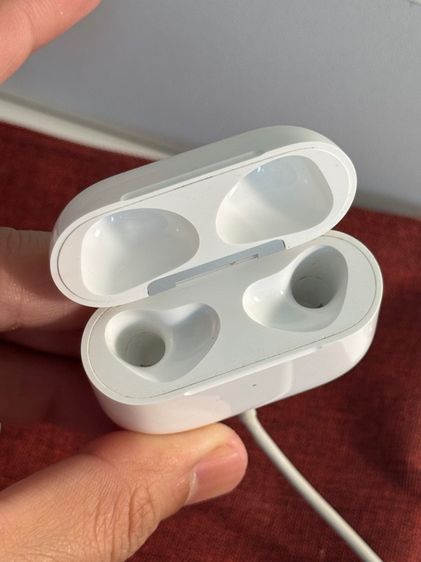 Airpods 3 แถมเคส UAG แท้ รูปที่ 2