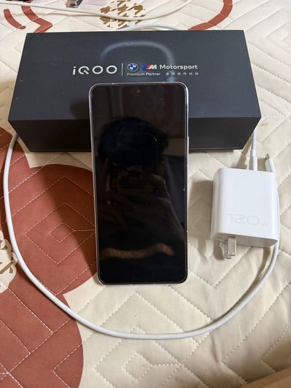 IQOO 13 512 GB Legend White รูปที่ 2