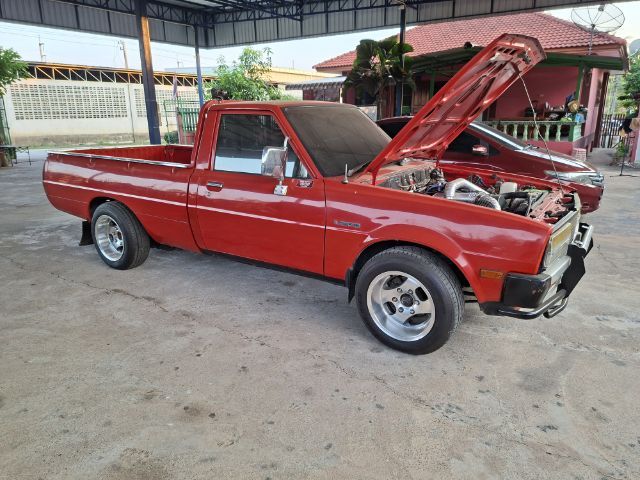 Mitsubishi L200-Cyclone 1984 รุ่นย่อยอื่นๆ Van ดีเซล ไม่ติดแก๊ส เกียร์ธรรมดา แดง รูปที่ 2