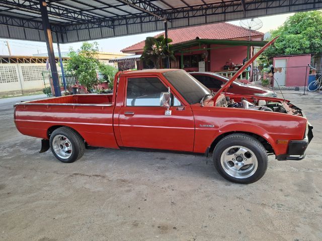 Mitsubishi L200-Cyclone 1984 รุ่นย่อยอื่นๆ Van ดีเซล ไม่ติดแก๊ส เกียร์ธรรมดา แดง รูปที่ 3