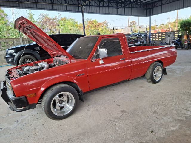 Mitsubishi L200-Cyclone 1984 รุ่นย่อยอื่นๆ Van ดีเซล ไม่ติดแก๊ส เกียร์ธรรมดา แดง รูปที่ 4