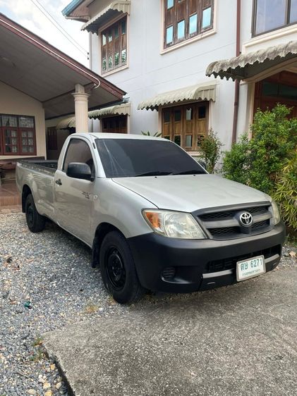 รถ Toyota Hilux Vigo 2.5 Single J สี บรอนซ์เงิน
