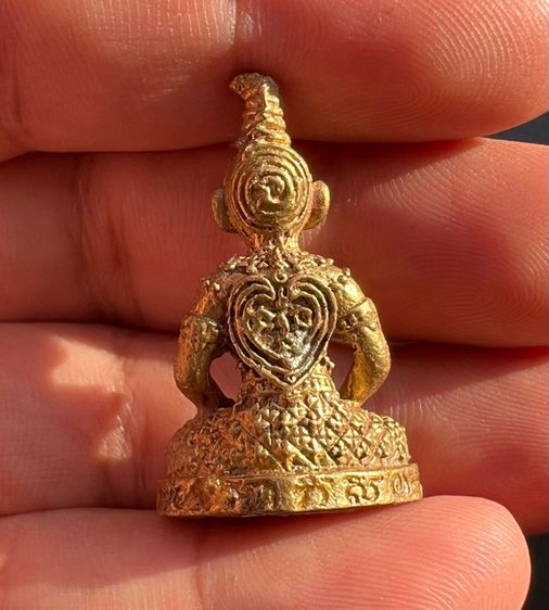 พญางั่งน้อย ก้นอุดมวลสารแน่นๆ รูปที่ 3