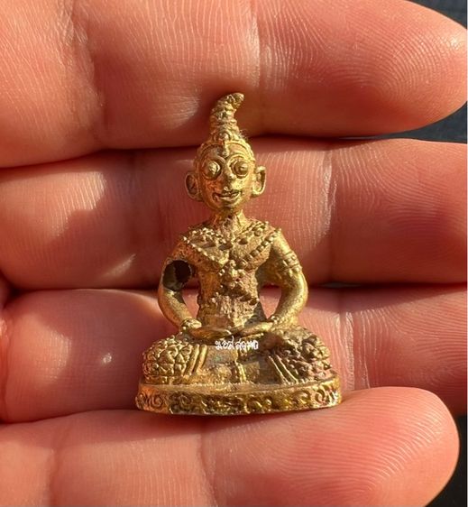 พญางั่งน้อย ก้นอุดมวลสารแน่นๆ