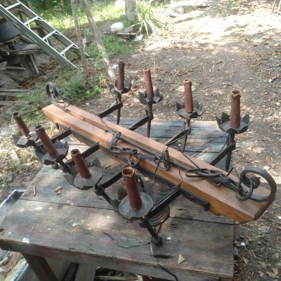 โคมไฟระย้าห้อยเพดาน