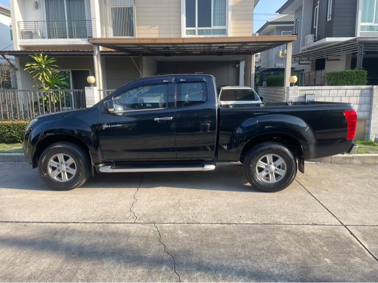 Isuzu D-MAX 2015 2.5 Hi-Lander Pickup ดีเซล ไม่ติดแก๊ส เกียร์ธรรมดา ดำ รูปที่ 4