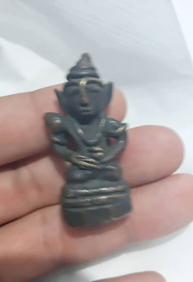 พระปิดตาหล่อไม่รู้ที่