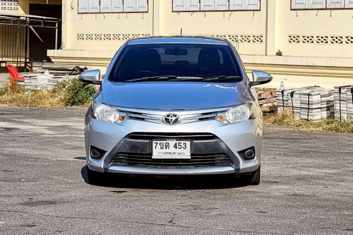 Toyota Vios 2015 1.5 E Sedan เบนซิน ไม่ติดแก๊ส เกียร์อัตโนมัติ เทา รูปที่ 2