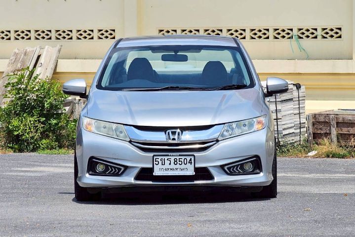 Honda City 2014 1.5 S Sedan เบนซิน ไม่ติดแก๊ส เกียร์ธรรมดา เทา รูปที่ 2