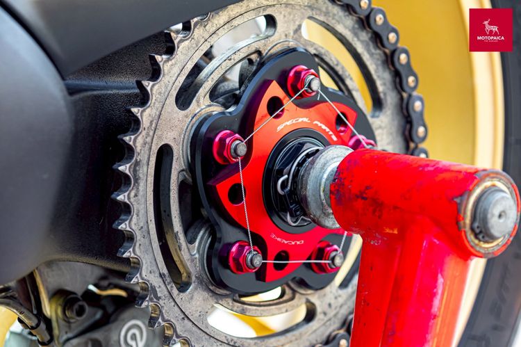 Ducati Hypermotard821 ปี2016 สีแดงล้อทอง ท่อSC วิ่ง33,000Km. รูปที่ 12