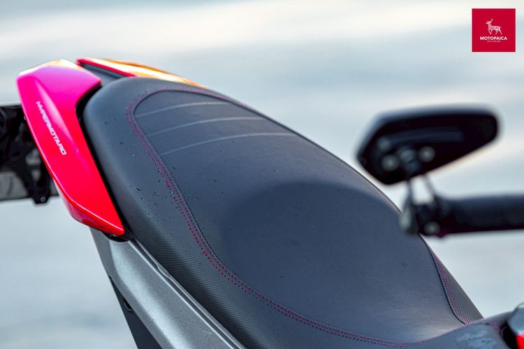 Ducati Hypermotard821 ปี2016 สีแดงล้อทอง ท่อSC วิ่ง33,000Km. รูปที่ 17