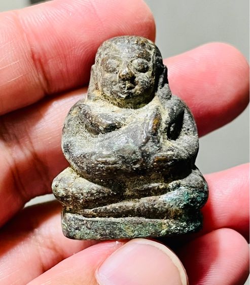 พระสังกัจจายอุดกริ่ง เขย่ามีเสียง