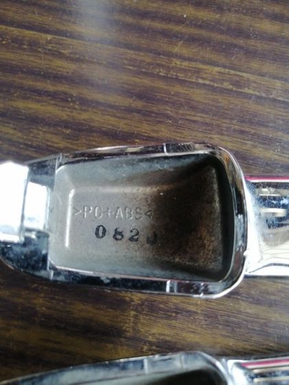 มือจับประตูรถยนต์​ 2 ชิ้น 100 รวมส่ง รูปที่ 3