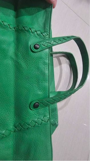 Bottega Veneta Green Cervo Deerskin Handbag รูปที่ 9
