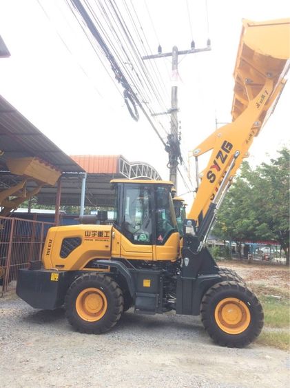 รถตักล้อยาง รูปที่ 13