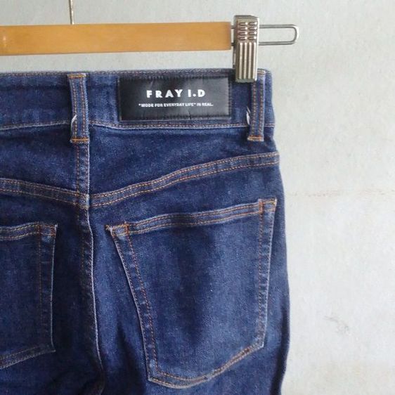 FRAY I.D ยีนส์ญี่ปุ่นแท้
ทรงสวยเข้ารูป ผ้ายืดใส่สบาย
ใส่แล้วหุ่นเป๊ะมาก รูปที่ 2
