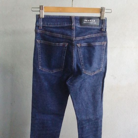 FRAY I.D ยีนส์ญี่ปุ่นแท้
ทรงสวยเข้ารูป ผ้ายืดใส่สบาย
ใส่แล้วหุ่นเป๊ะมาก รูปที่ 6