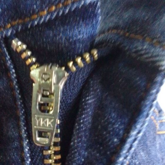 FRAY I.D ยีนส์ญี่ปุ่นแท้
ทรงสวยเข้ารูป ผ้ายืดใส่สบาย
ใส่แล้วหุ่นเป๊ะมาก รูปที่ 7